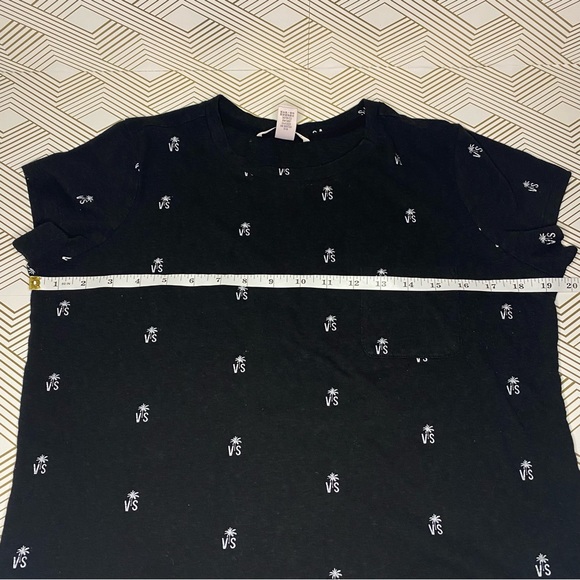 Victoria’s Secret Palm Trees Logo T-Shirt - Picture 4 of 6